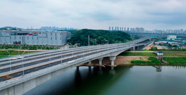 通车在即!湘府东路跨浏阳河大桥6月底前竣工移交