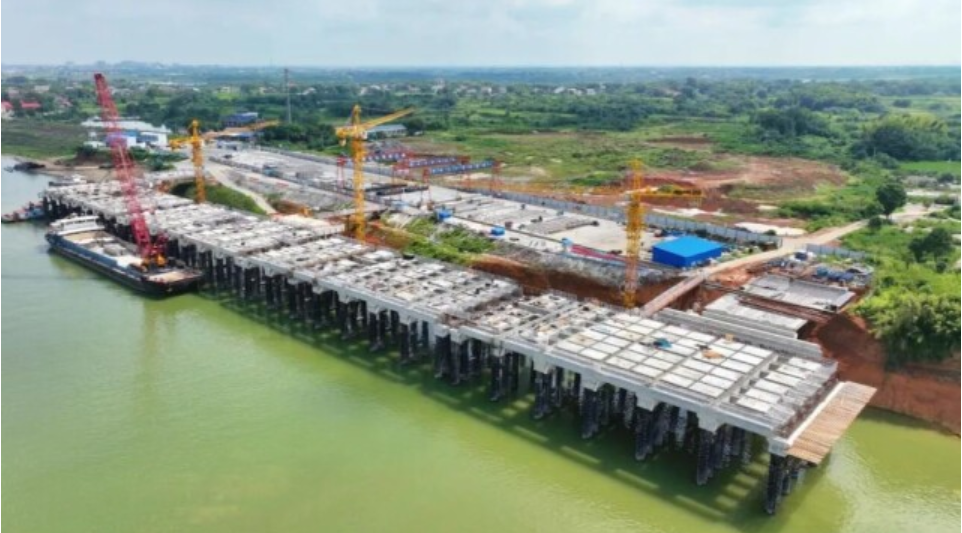 码头平台桩基完工 虞公港一期预计明年6月建成