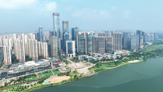 上半年113家上市湘企赚钱了:华菱钢铁营收最多 湖南裕能涨幅亮眼