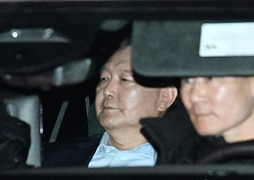 尹锡悦辩护团队污蔑中国,理由让人昏倒…